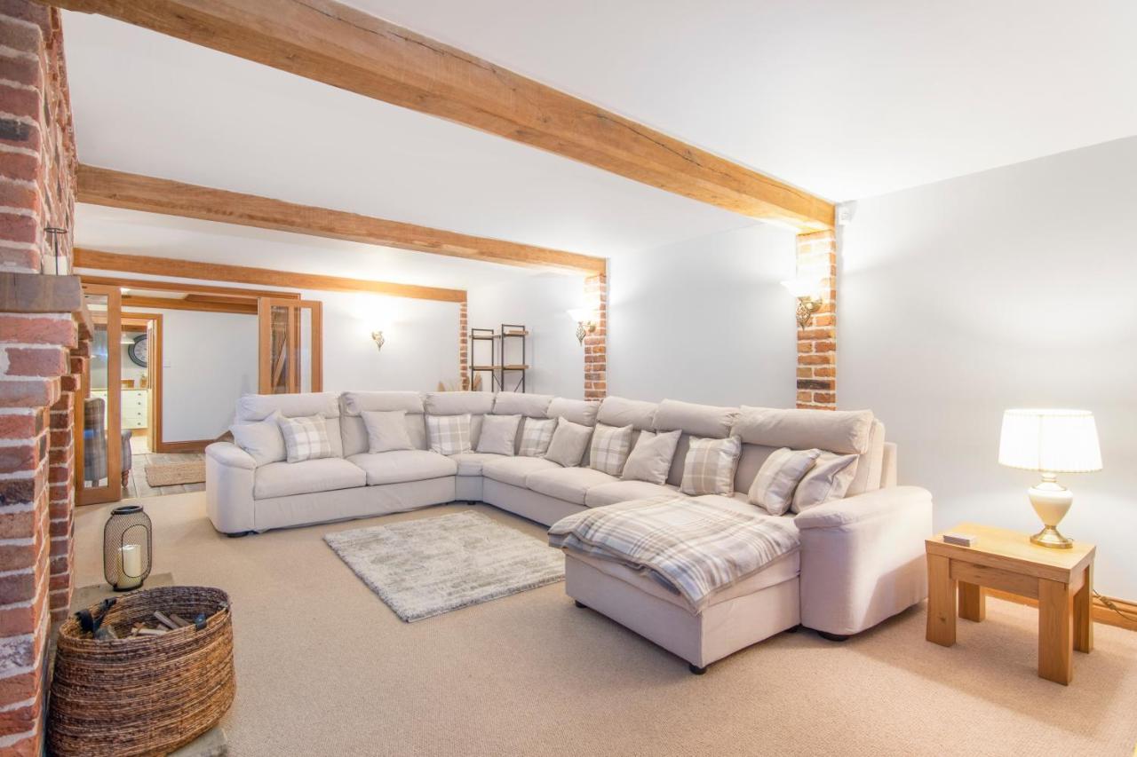 The Roost Group - The Coach House - Hot Tub Villa Gravesend Dış mekan fotoğraf