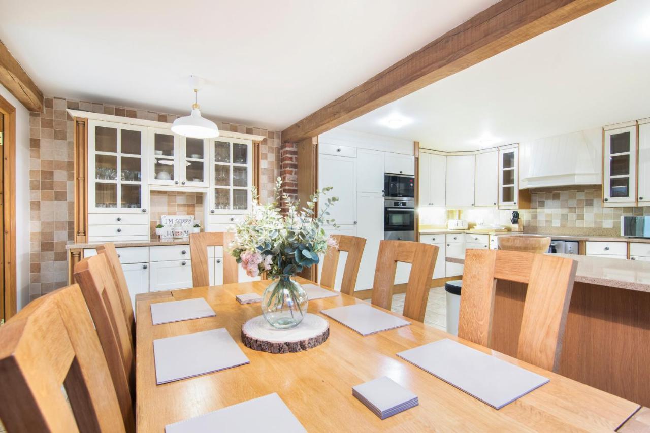 The Roost Group - The Coach House - Hot Tub Villa Gravesend Dış mekan fotoğraf