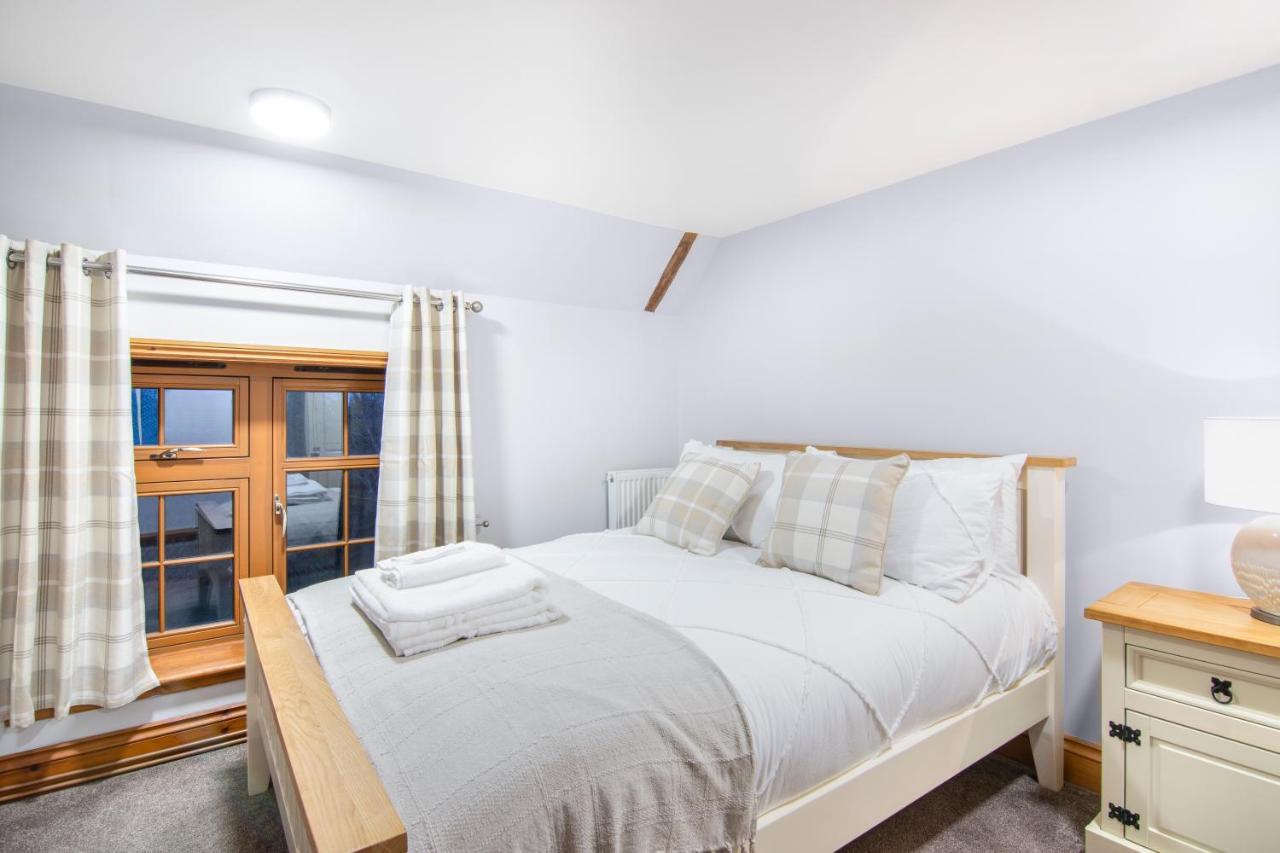 The Roost Group - The Coach House - Hot Tub Villa Gravesend Dış mekan fotoğraf