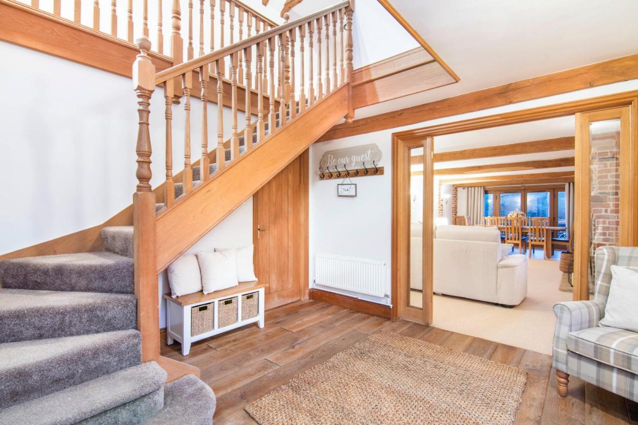 The Roost Group - The Coach House - Hot Tub Villa Gravesend Dış mekan fotoğraf