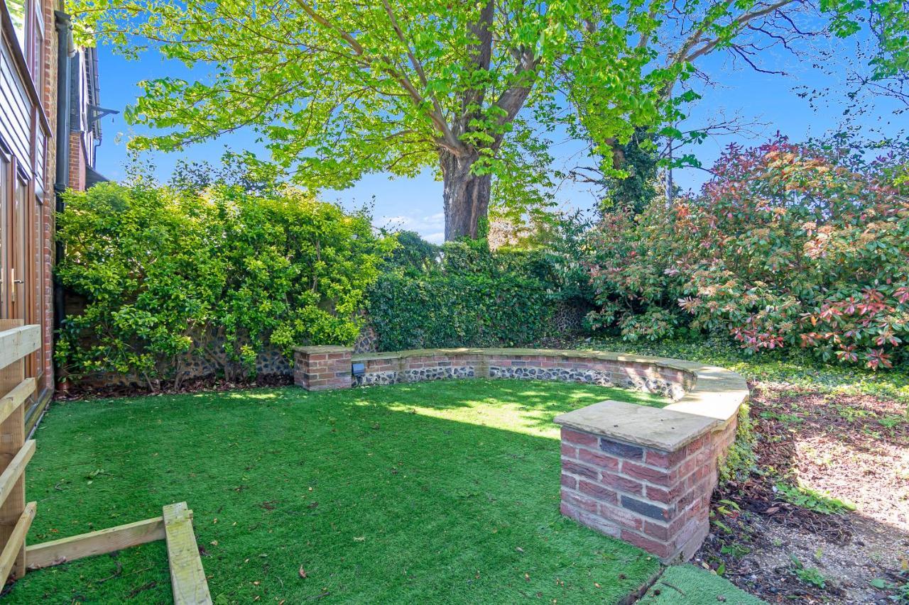 The Roost Group - The Coach House - Hot Tub Villa Gravesend Dış mekan fotoğraf